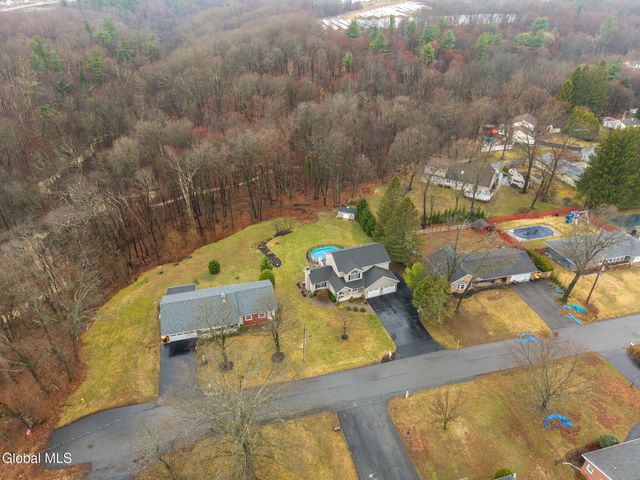79 Dewey Avenue, Halfmoon, NY 12118