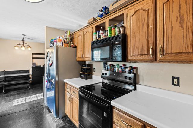 514 W Market St, Portland, TN 37148
