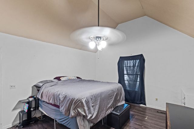 514 W Market St, Portland, TN 37148