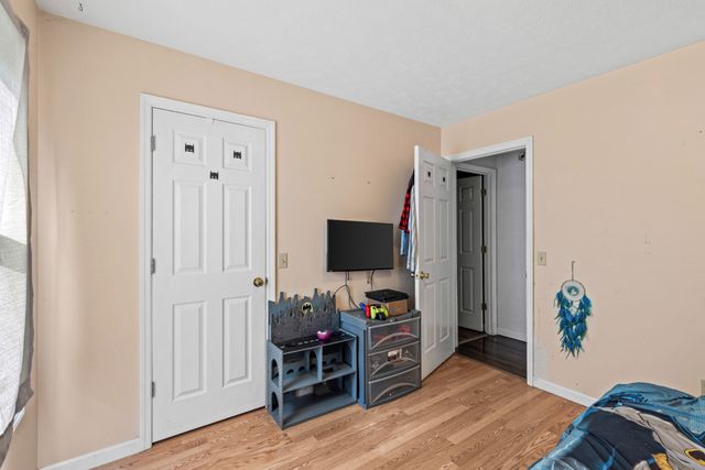 514 W Market St, Portland, TN 37148