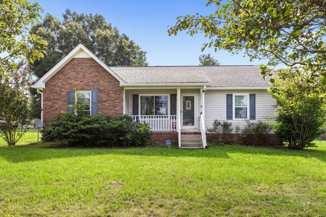 514 W Market St, Portland, TN 37148