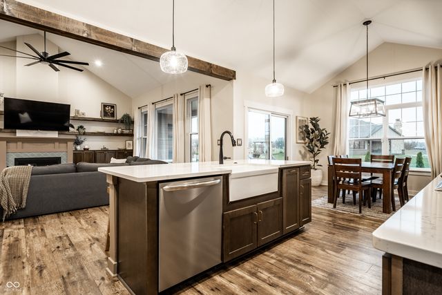 2117 W Bedrock Lane, Greenfield, IN 46140