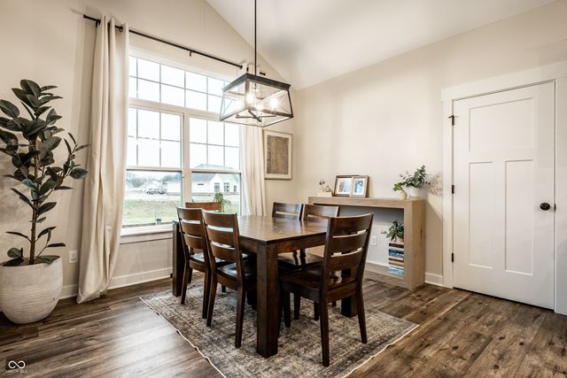 2117 W Bedrock Lane, Greenfield, IN 46140