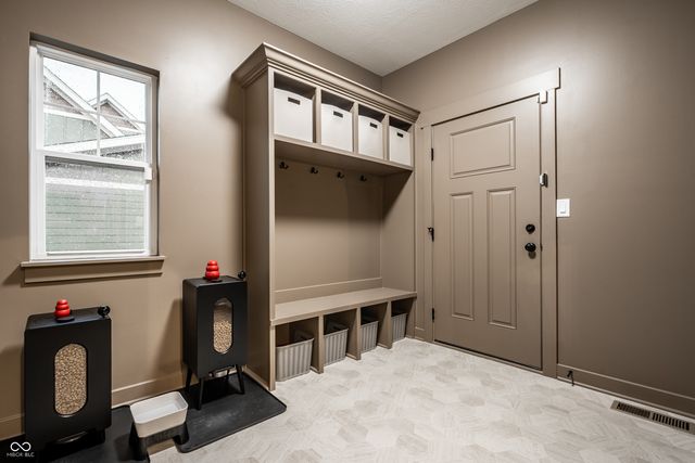 2117 W Bedrock Lane, Greenfield, IN 46140