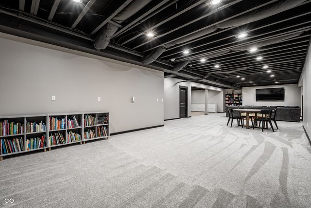 2117 W Bedrock Lane, Greenfield, IN 46140