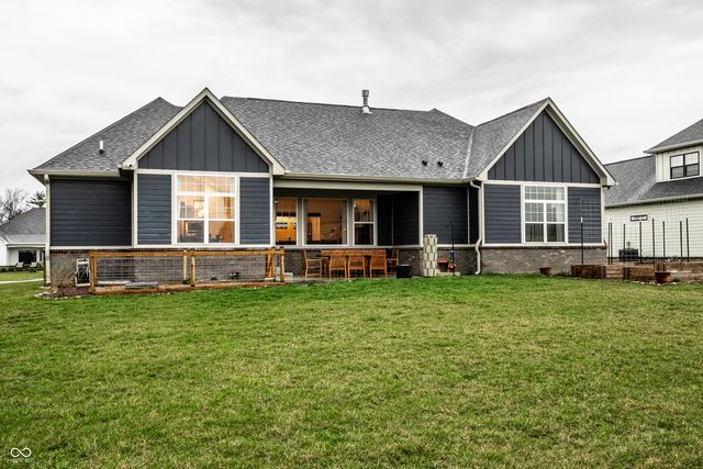 2117 W Bedrock Lane, Greenfield, IN 46140