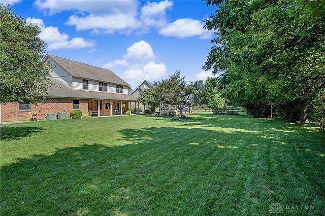 1082 Roger Scott Drive, Sugarcreek Twp, OH 45305