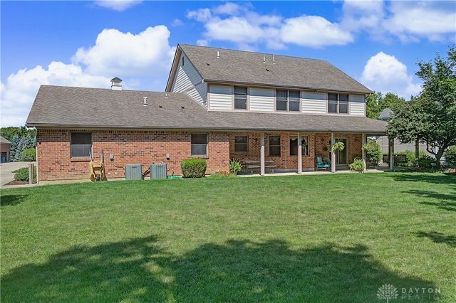 1082 Roger Scott Drive, Sugarcreek Twp, OH 45305