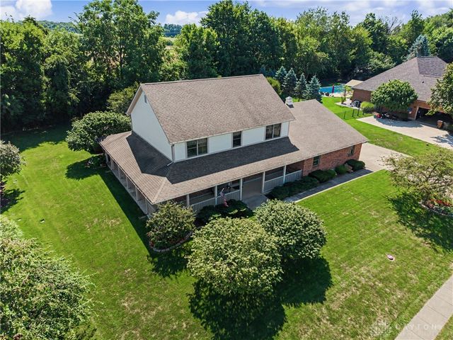 1082 Roger Scott Drive, Sugarcreek Twp, OH 45305