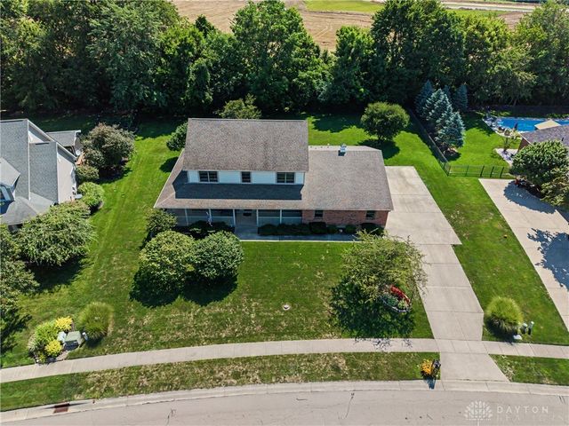 1082 Roger Scott Drive, Sugarcreek Twp, OH 45305