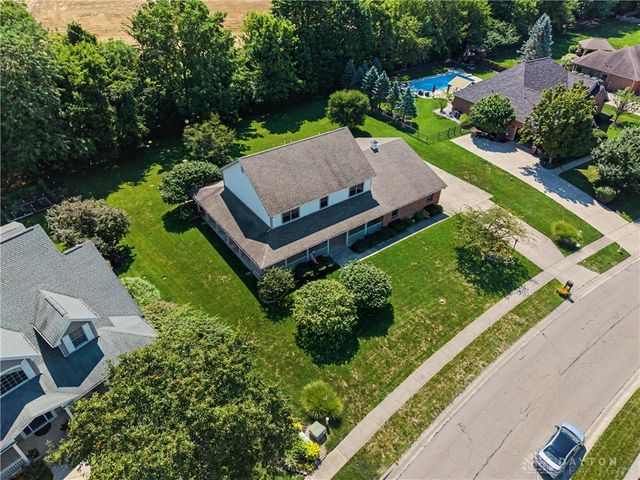 1082 Roger Scott Drive, Sugarcreek Twp, OH 45305