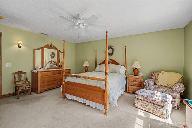 1082 Roger Scott Drive, Sugarcreek Twp, OH 45305