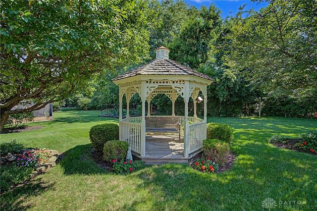 1082 Roger Scott Drive, Sugarcreek Twp, OH 45305