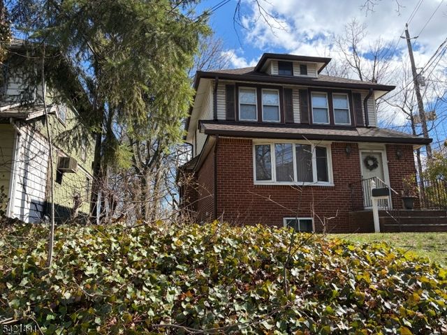 528 Terrace Ave, Hasbrouck Heights Boro, NJ 07604