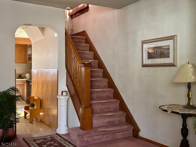 528 Terrace Ave, Hasbrouck Heights Boro, NJ 07604