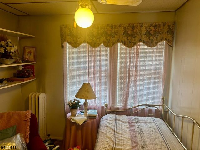 528 Terrace Ave, Hasbrouck Heights Boro, NJ 07604