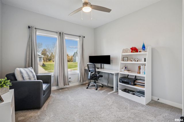 6152 BELLE Court, Davenport, IA 52807