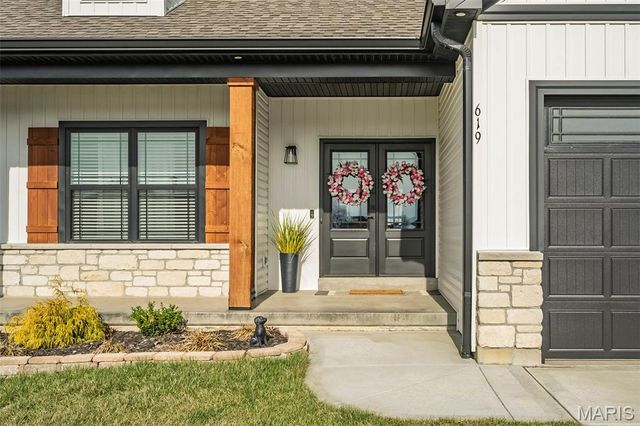619 Schapers Court, Moscow Mills, MO 63362