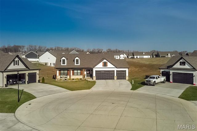 619 Schapers Court, Moscow Mills, MO 63362