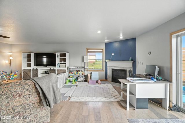 16920 Long Judson Road, Bowling Green, OH 43402