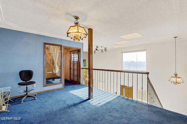 7069 ALAMEDA Avenue, El Paso, TX 79915