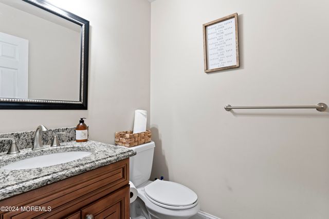 369 Frank Applegate Road, Jackson, NJ 08527