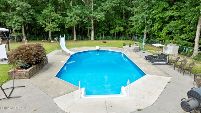 369 Frank Applegate Road, Jackson, NJ 08527