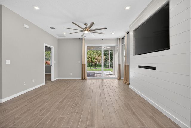 5713 SE Kawana Trail, Hobe Sound, FL 33455