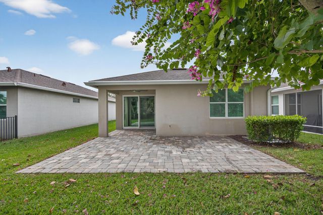 5713 SE Kawana Trail, Hobe Sound, FL 33455
