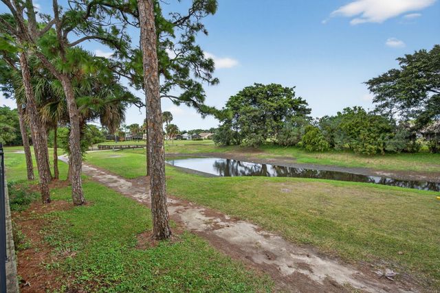 5713 SE Kawana Trail, Hobe Sound, FL 33455