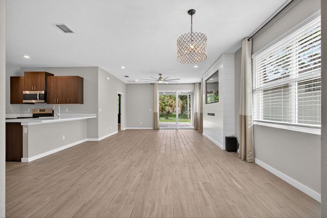 5713 SE Kawana Trail, Hobe Sound, FL 33455