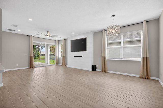 5713 SE Kawana Trail, Hobe Sound, FL 33455