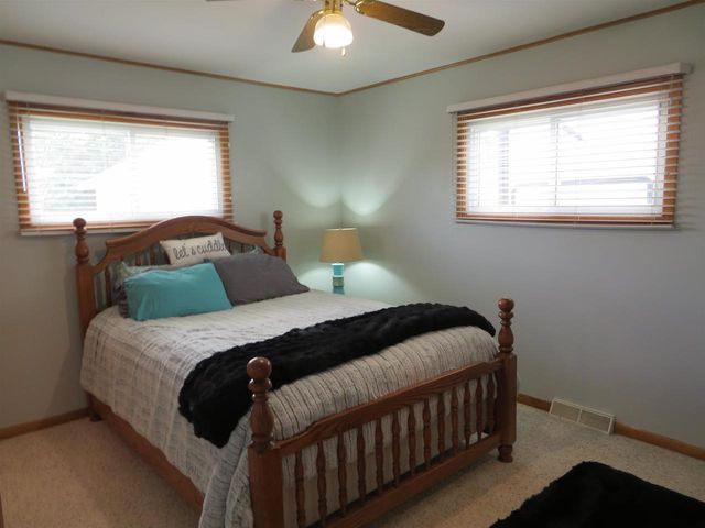 2517 W MAIN STREET, Merrill, WI 54452