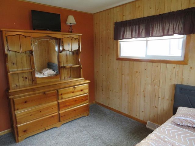 2517 W MAIN STREET, Merrill, WI 54452