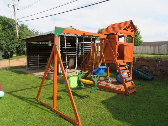 2517 W MAIN STREET, Merrill, WI 54452