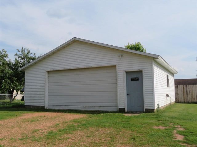 2517 W MAIN STREET, Merrill, WI 54452