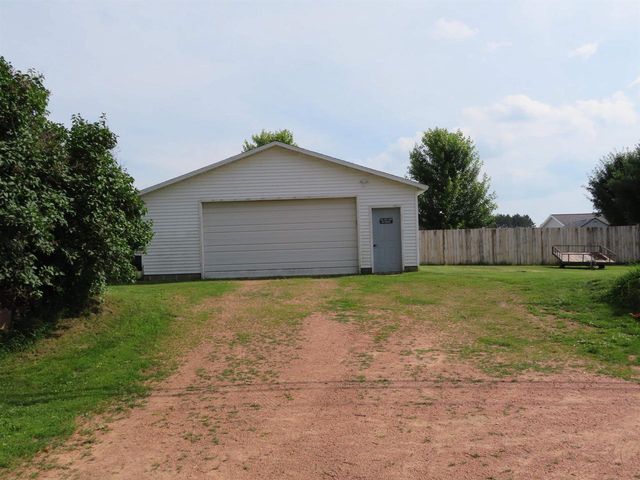 2517 W MAIN STREET, Merrill, WI 54452