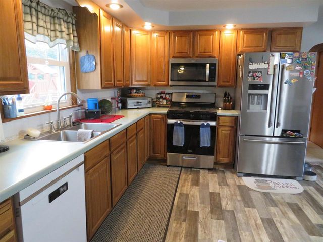 2517 W MAIN STREET, Merrill, WI 54452