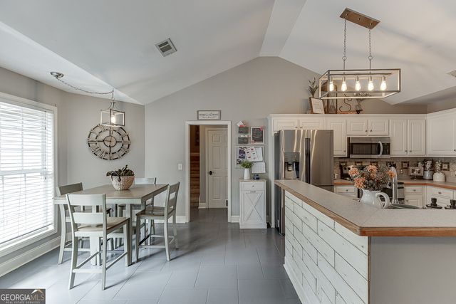 131 Wood Cove, Jefferson, GA 30549