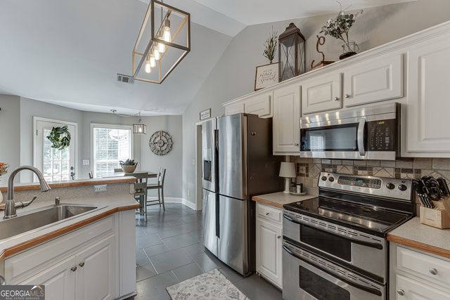 131 Wood Cove, Jefferson, GA 30549