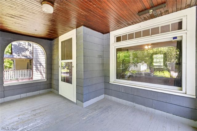 927 Englewood Road, Cleveland Heights, OH 44121