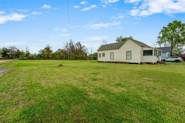 325 N Blake St, Lake Charles, LA 70601