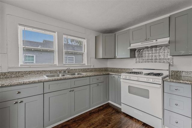 325 N Blake St, Lake Charles, LA 70601