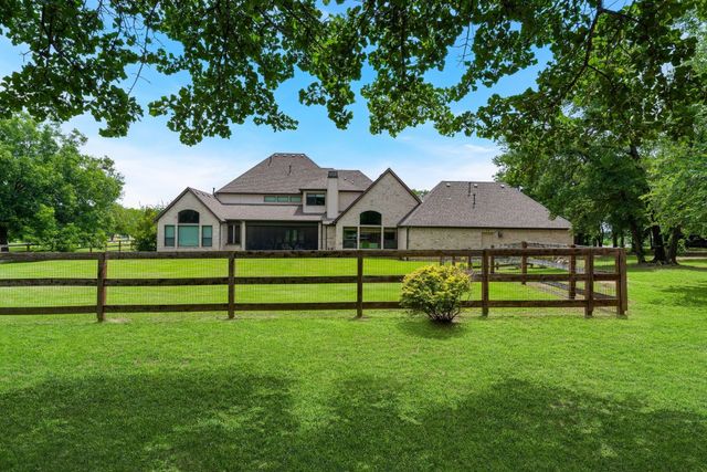 233 Hickory Ridge Court, Argyle, TX 76226