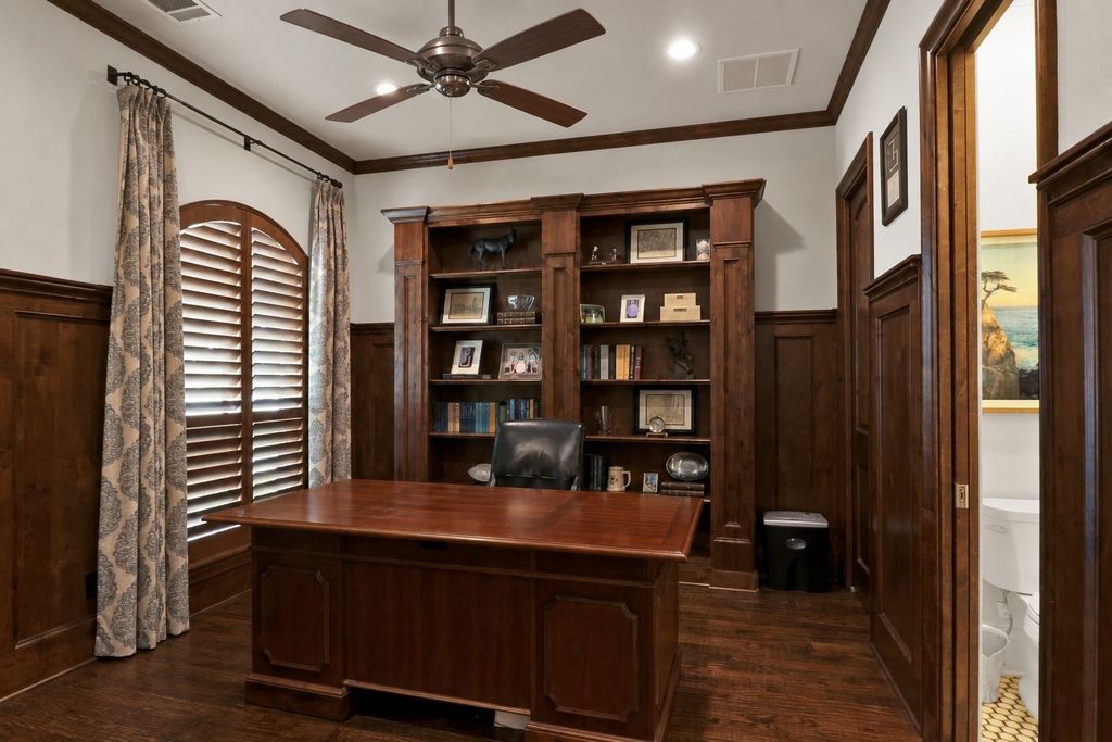 233 Hickory Ridge Court, Argyle, TX 76226 — photo 4