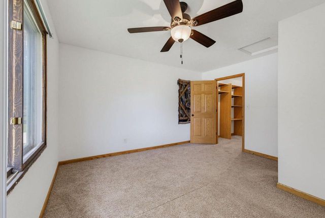 505 Elder LANE, Allenton, WI 53002