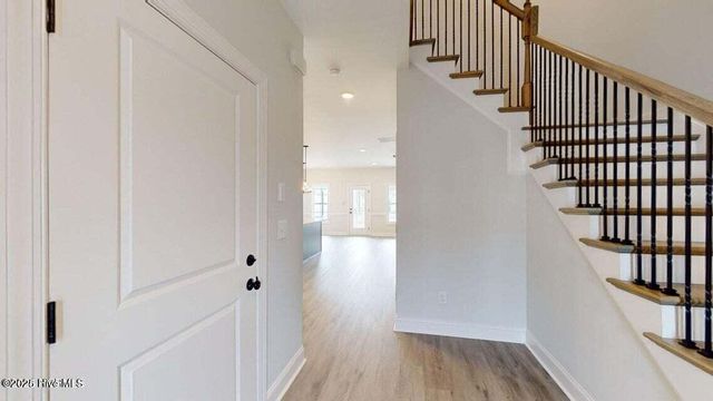 1904 Newbury Way E, Greenville, NC 27834