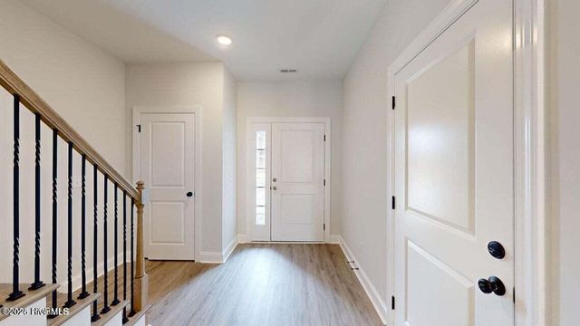 1904 Newbury Way E, Greenville, NC 27834
