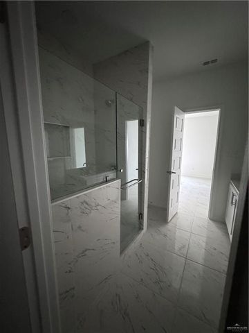 3305 S Chloe Avenue, Edinburg, TX 78542