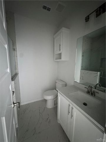 3305 S Chloe Avenue, Edinburg, TX 78542